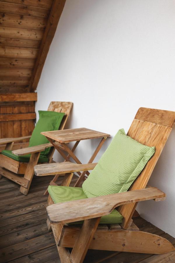 Guesthouse Novak Dvor Exterior photo