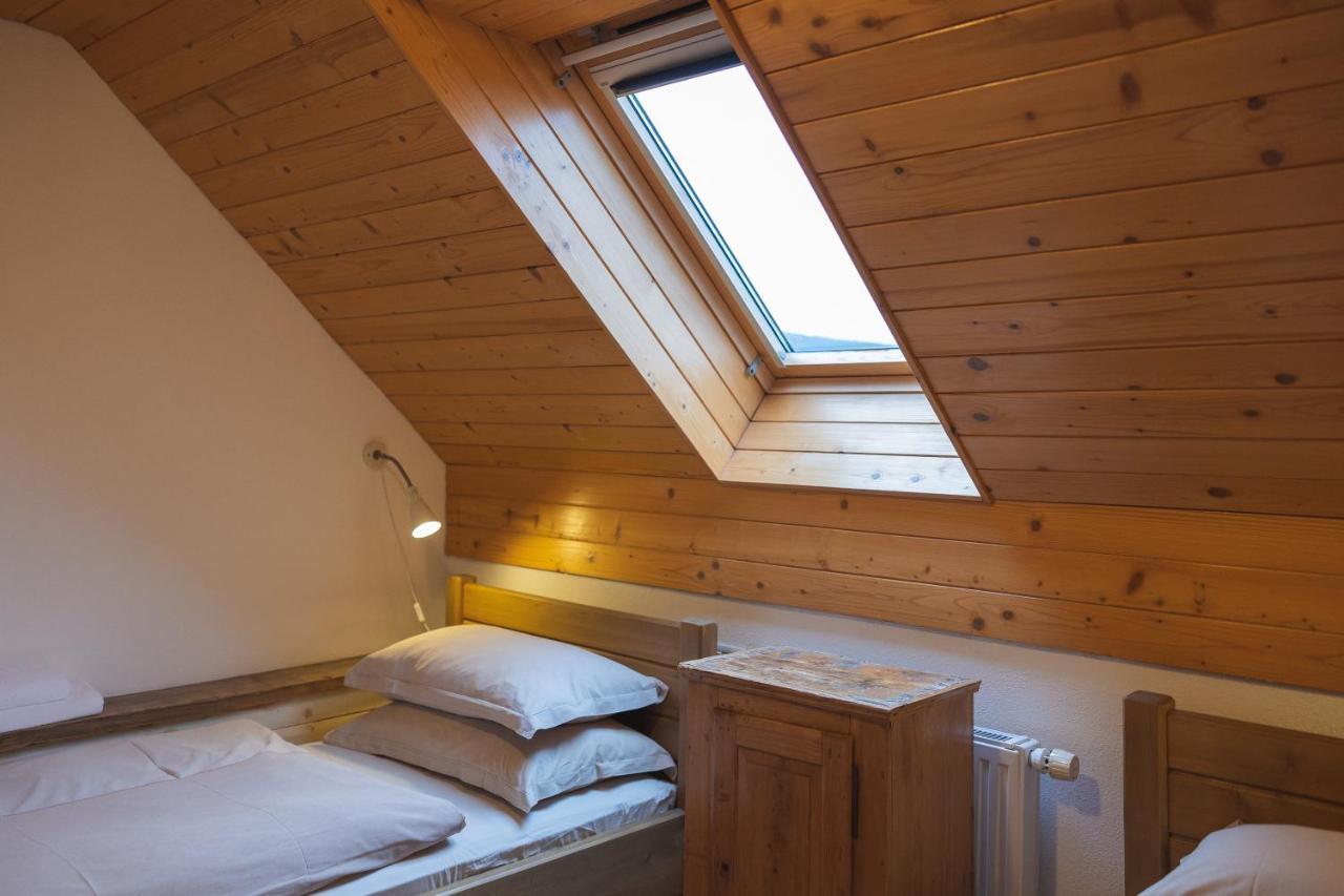 Guesthouse Novak Dvor Exterior photo
